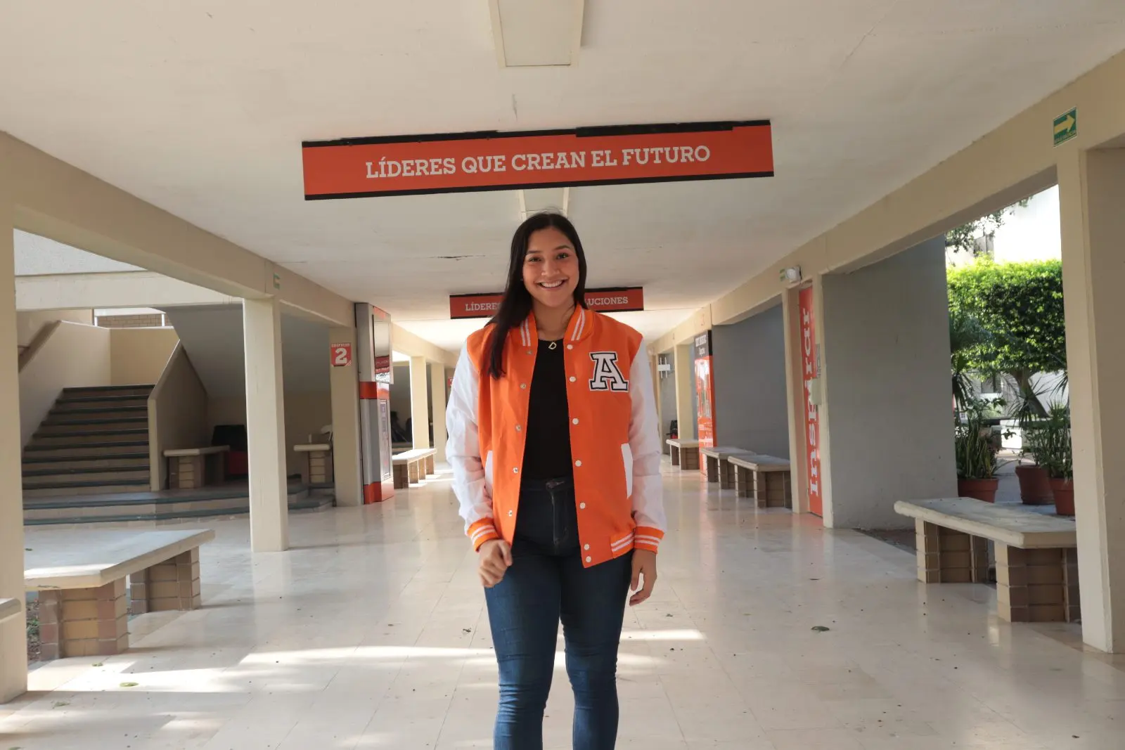 Chamarras IEST Anáhuac: Fotografía de producto, trabajo de Isa Mkt en Tampico